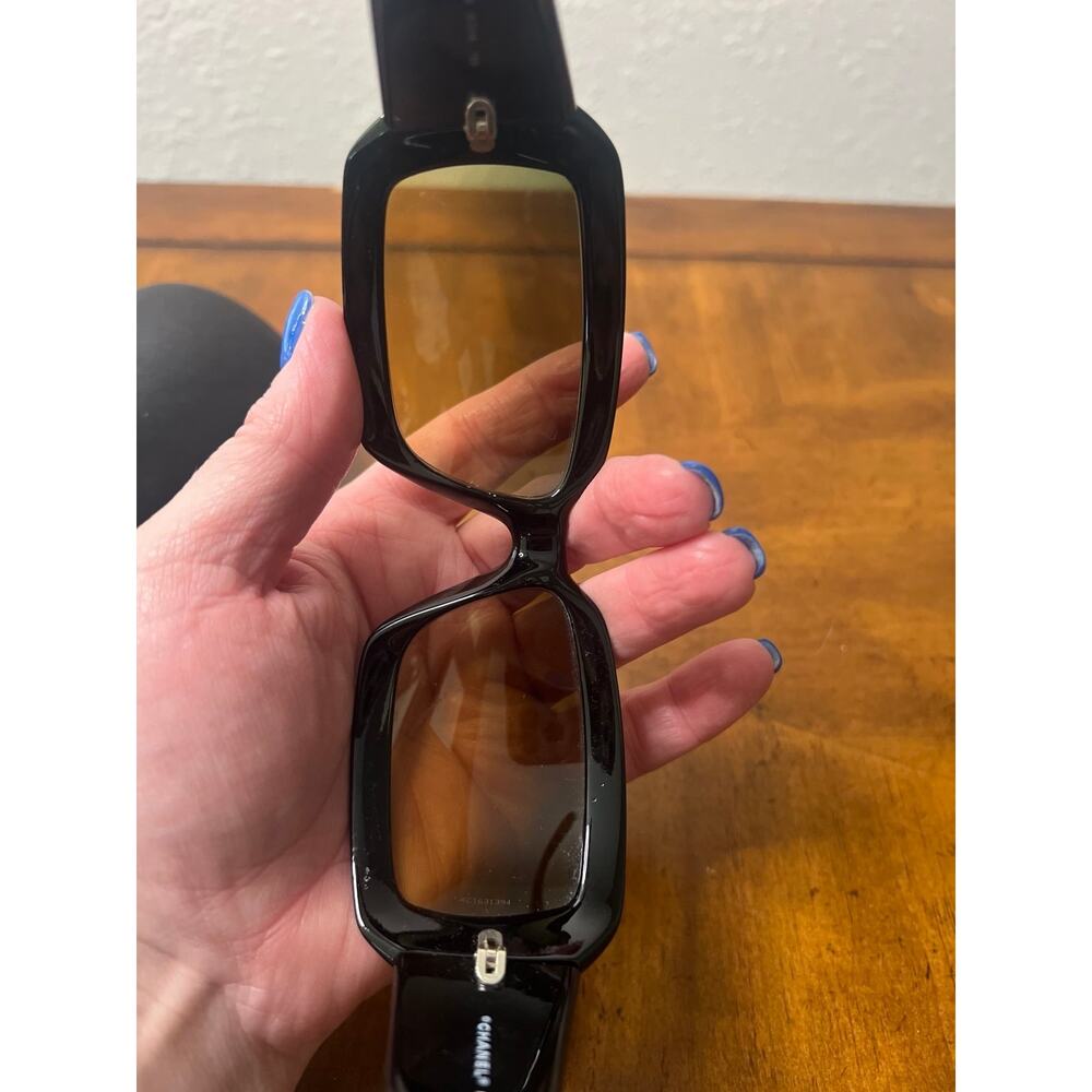 Chanel Mother of Pearl CC sunglasses - Picture 10 of 12